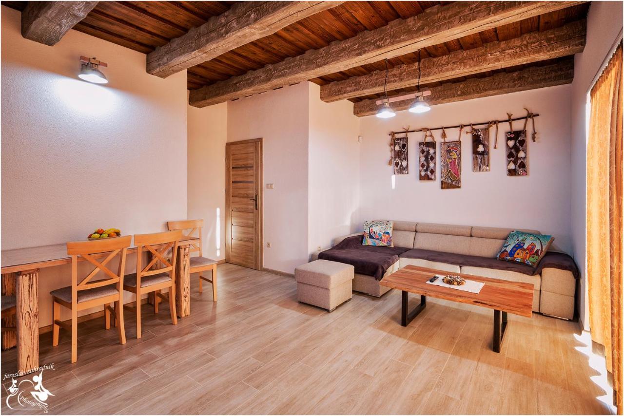 Apartments Pemikas II Liptovský Mikuláš Buitenkant foto